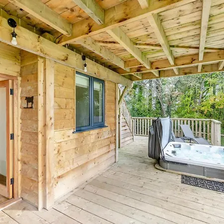 Sweeney Farm Glamping Oswestry Exterior photo