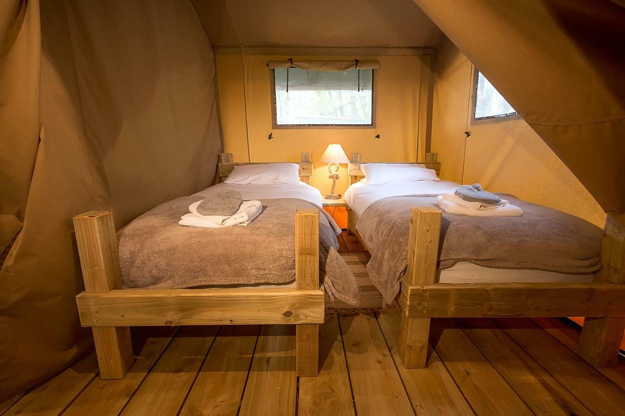 Luxury tent Sweeney Farm Glamping